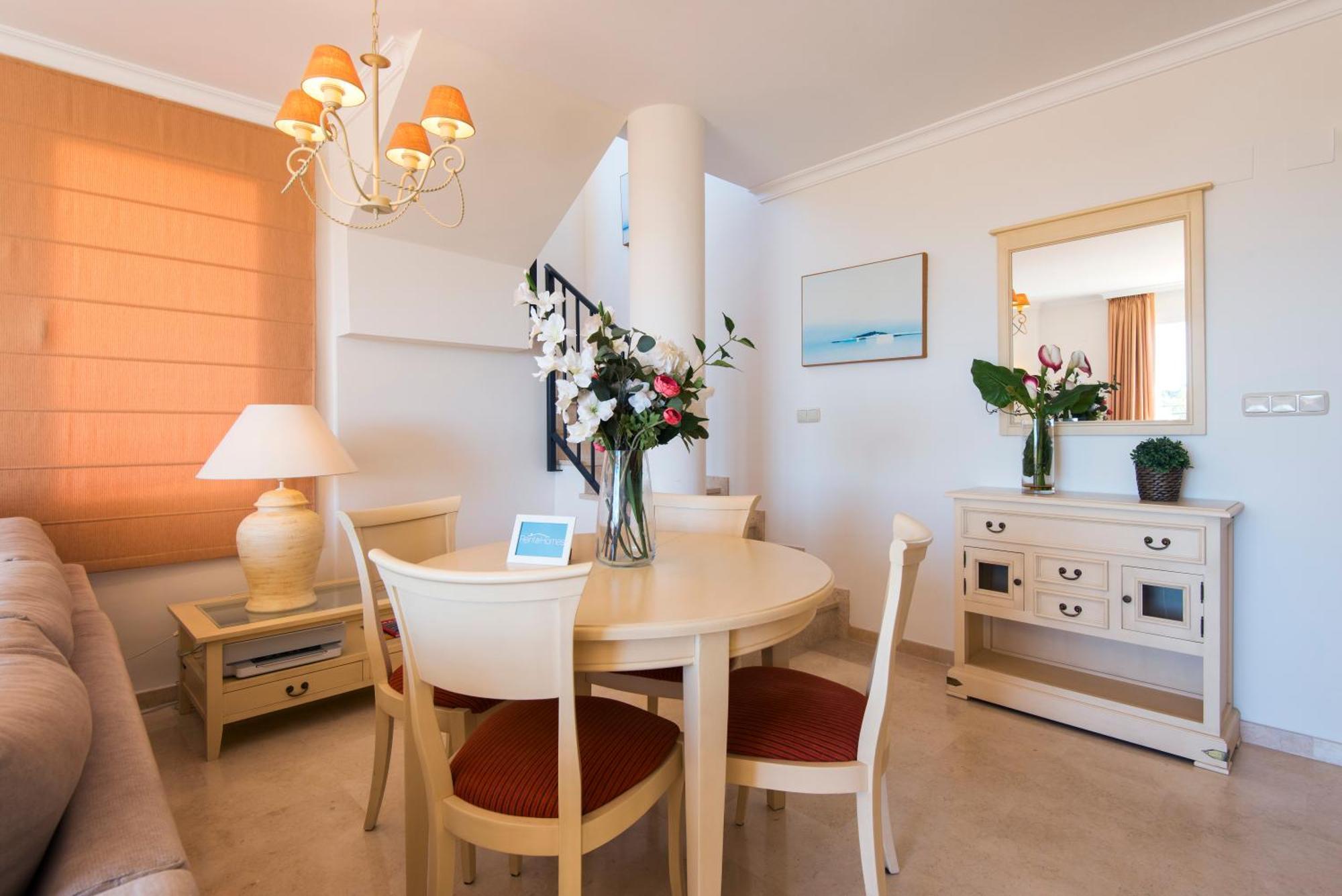 Rentandhomes Penthouse Elviria Golf Марбелья Экстерьер фото