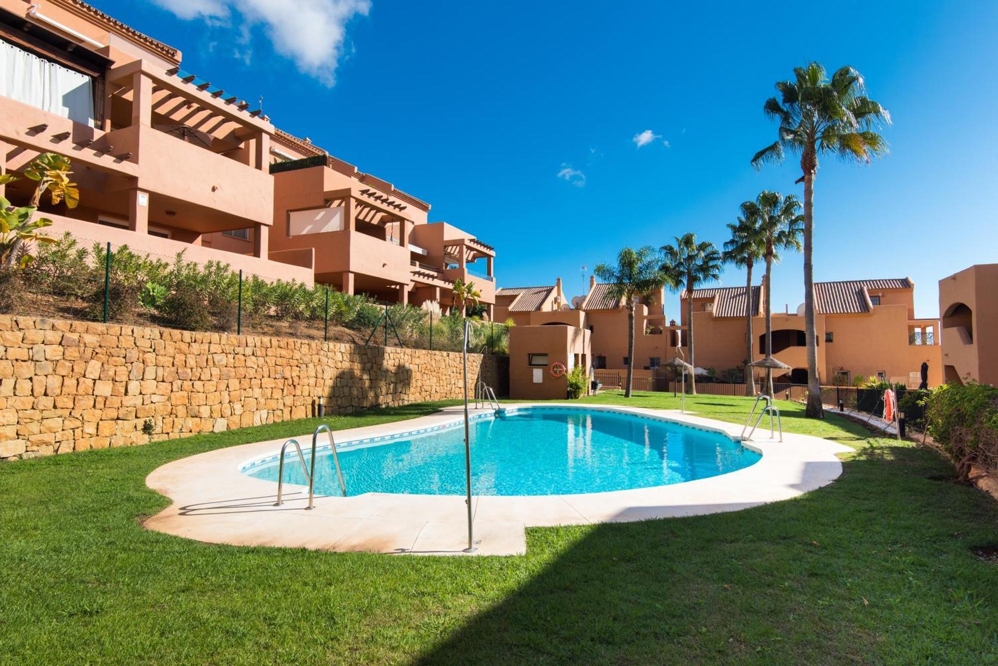 Rentandhomes Penthouse Elviria Golf Марбелья Экстерьер фото